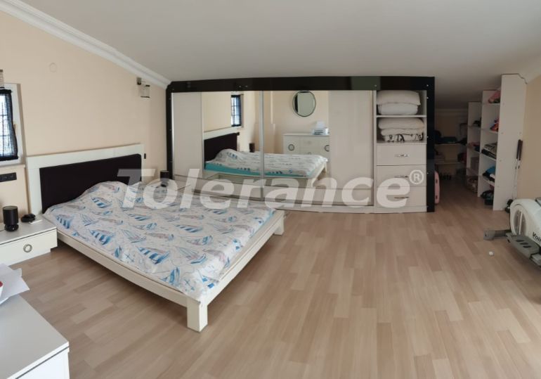 Вилла или дом в Кадрие, Белек с бассейном: купить недвижимость в Турции - 130355