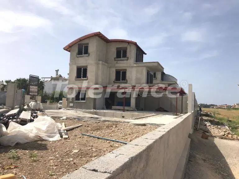 Вилла или дом от застройщика в Кадрие, Белек с бассейном: купить недвижимость в Турции - 16311