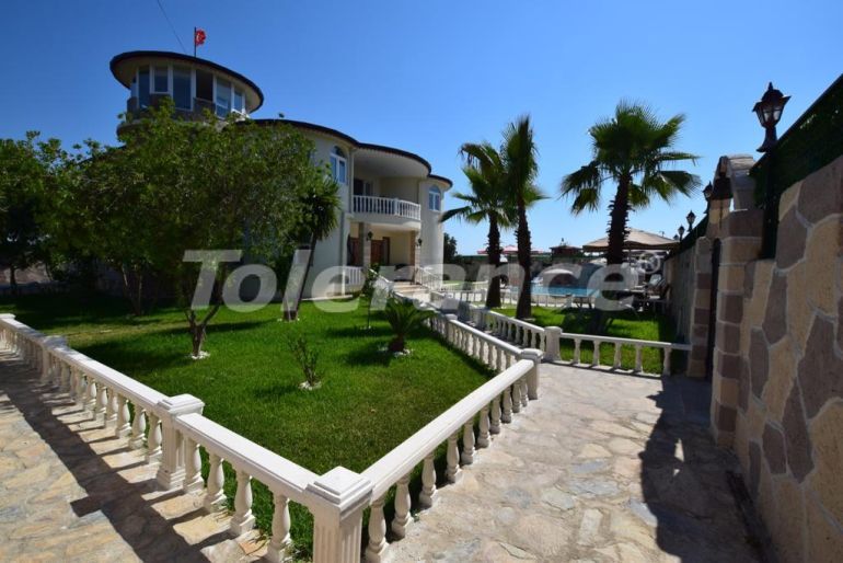 Вилла или дом в Кадрие, Белек с бассейном: купить недвижимость в Турции - 79190