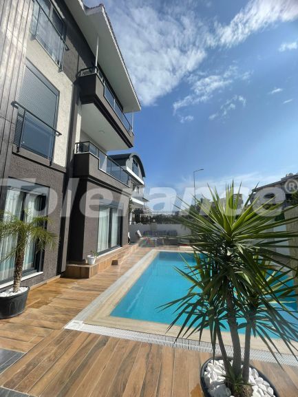 Вилла или дом в Кадрие, Белек с бассейном: купить недвижимость в Турции - 84180