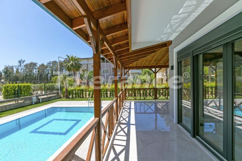 Вилла или дом от застройщика в Кадрие, Белек с бассейном: купить недвижимость в Турции - 85476