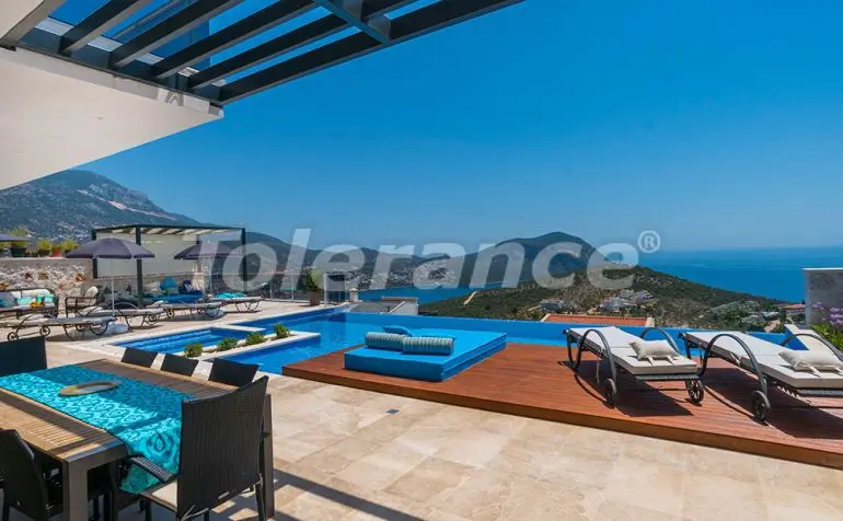 Вилла или дом в Калкане вид на море с бассейном - 22345 Вилла или дом в Калкане вид на море с бассейном: купить недвижимость в Турции - 22345