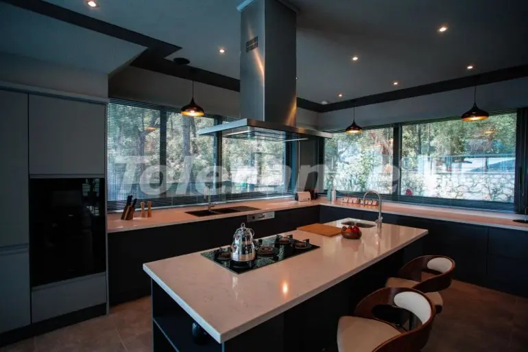 Вилла или дом в Калкане вид на море с бассейном: купить недвижимость в Турции - 31026