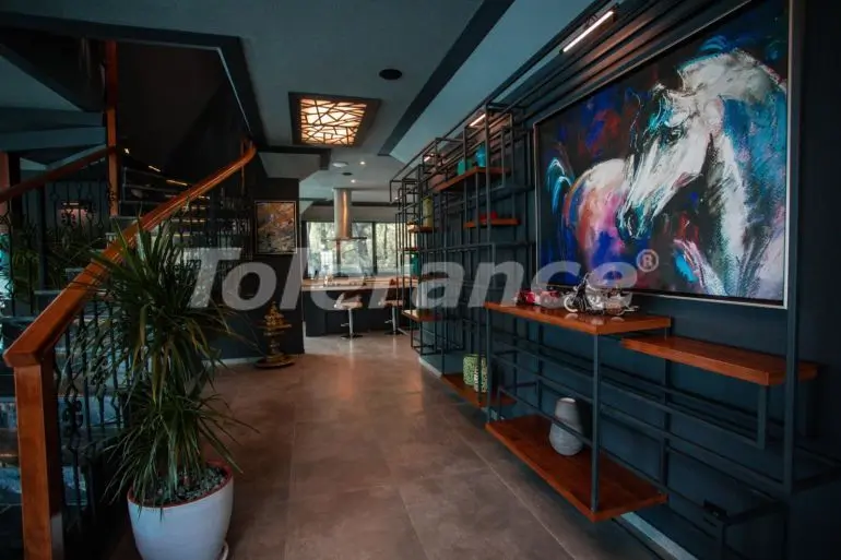 Вилла или дом в Калкане вид на море с бассейном: купить недвижимость в Турции - 31053