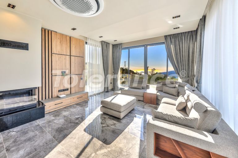 Вилла или дом от застройщика в Калкане вид на море с бассейном: купить недвижимость в Турции - 78415