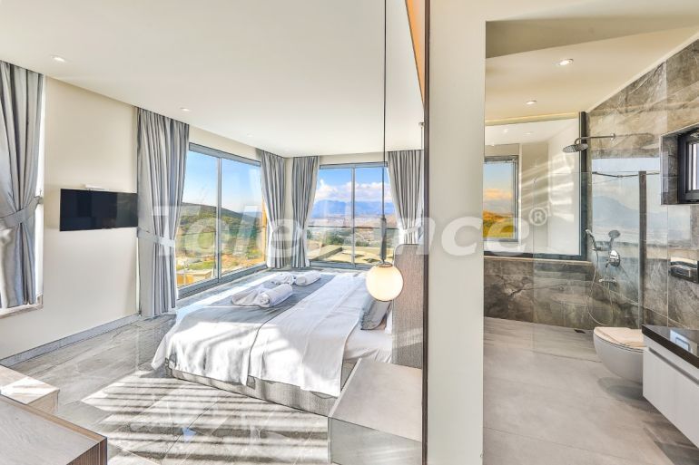 Вилла или дом от застройщика в Калкане вид на море с бассейном: купить недвижимость в Турции - 78421