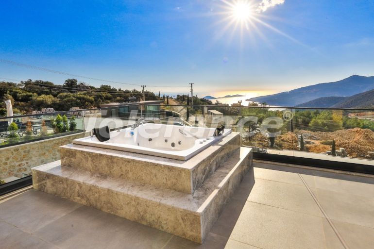 Вилла или дом от застройщика в Калкане вид на море с бассейном: купить недвижимость в Турции - 78426