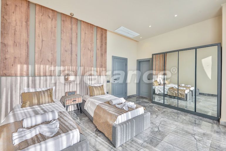 Вилла или дом от застройщика в Калкане вид на море с бассейном: купить недвижимость в Турции - 78435