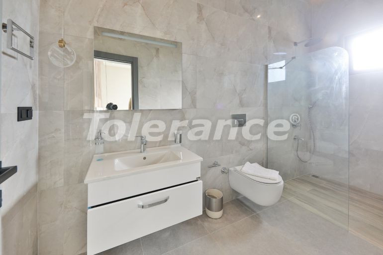 Вилла или дом от застройщика в Калкане вид на море с бассейном: купить недвижимость в Турции - 78436