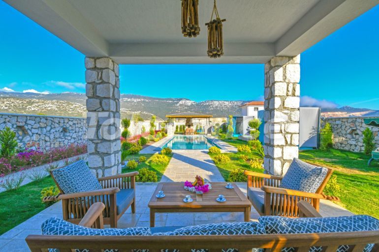 Вилла или дом от застройщика в Калкане с бассейном: купить недвижимость в Турции - 78686