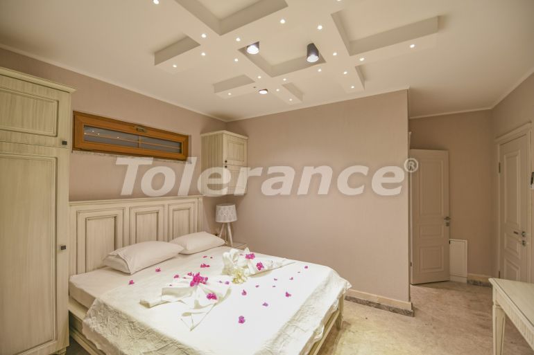 Вилла или дом от застройщика в Калкане с бассейном: купить недвижимость в Турции - 78691