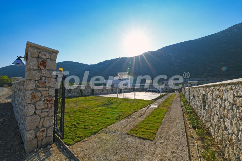 Вилла или дом от застройщика в Калкане с бассейном: купить недвижимость в Турции - 78723