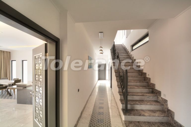 Вилла или дом от застройщика в Калкане вид на море с бассейном: купить недвижимость в Турции - 78858