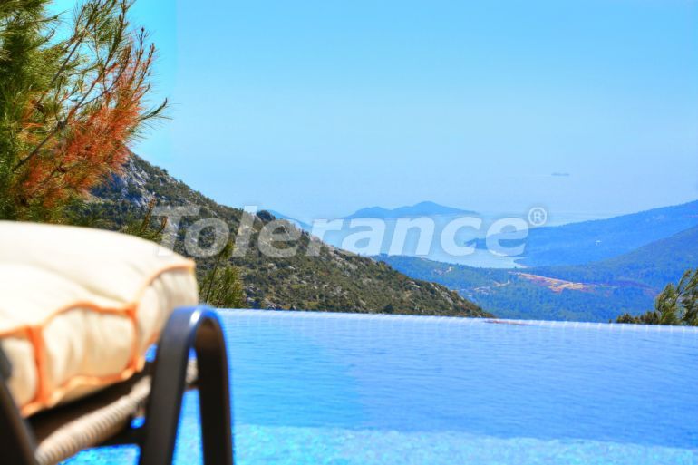 Вилла или дом от застройщика в Калкане вид на море с бассейном: купить недвижимость в Турции - 78868