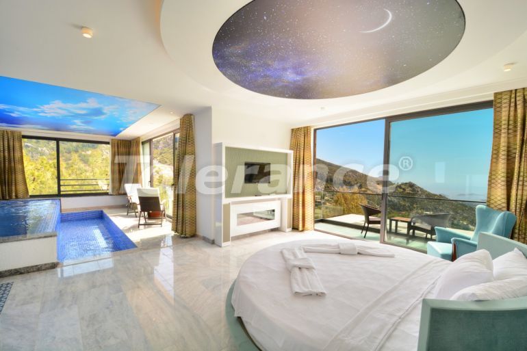 Вилла или дом от застройщика в Калкане вид на море с бассейном: купить недвижимость в Турции - 78875