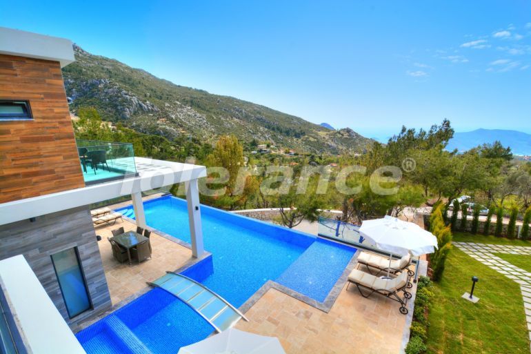 Вилла или дом от застройщика в Калкане вид на море с бассейном: купить недвижимость в Турции - 78882