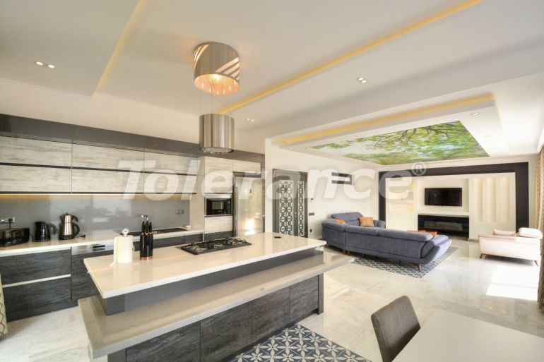 Вилла или дом от застройщика в Калкане вид на море с бассейном: купить недвижимость в Турции - 78886