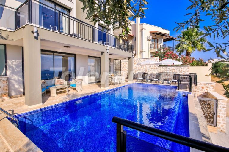 Вилла или дом от застройщика в Калкане вид на море с бассейном: купить недвижимость в Турции - 79418