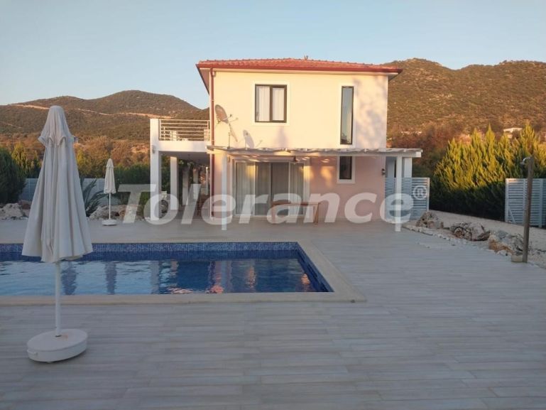 Вилла или дом в Каше с бассейном: купить недвижимость в Турции - 102131