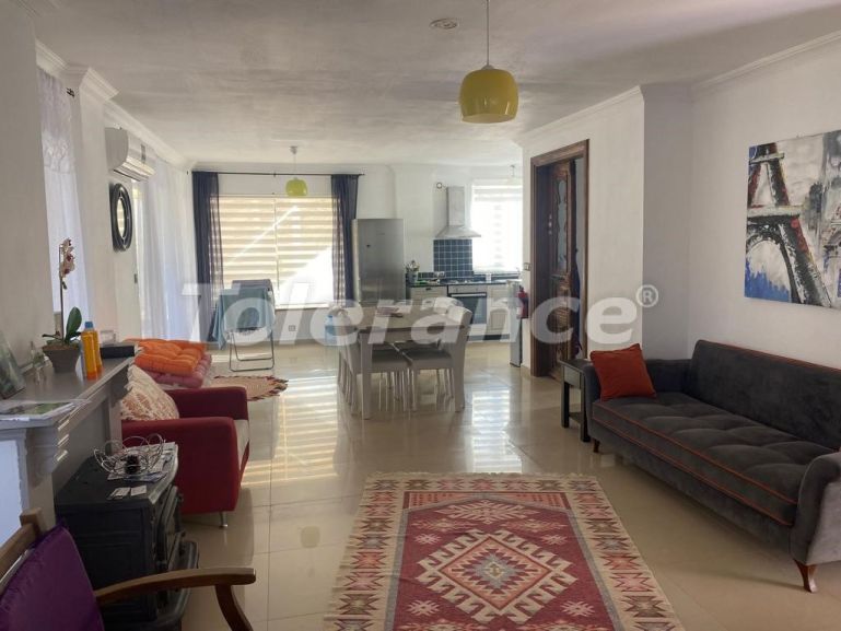 Вилла или дом в Каше с бассейном: купить недвижимость в Турции - 102133