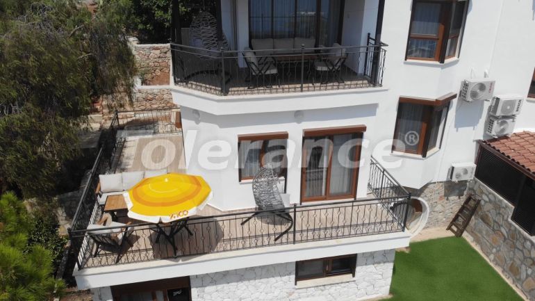 Вилла или дом в Каше вид на море с бассейном: купить недвижимость в Турции - 124199