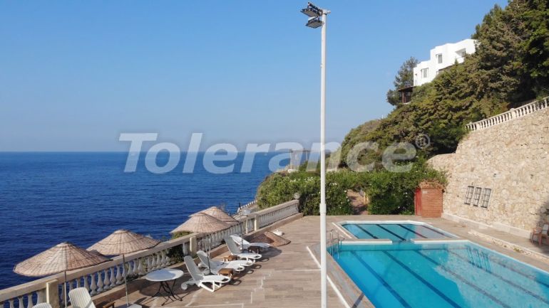 Вилла или дом в Каше вид на море с бассейном: купить недвижимость в Турции - 124221