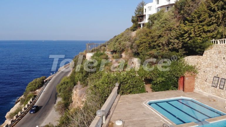 Вилла или дом в Каше вид на море с бассейном: купить недвижимость в Турции - 124227