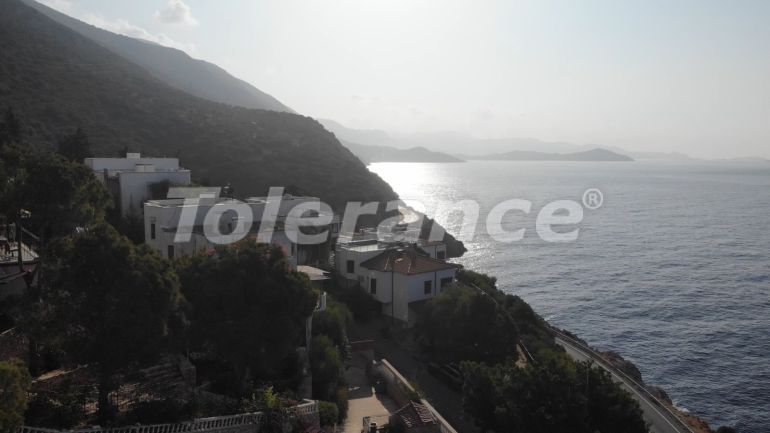 Вилла или дом в Каше вид на море с бассейном: купить недвижимость в Турции - 124230