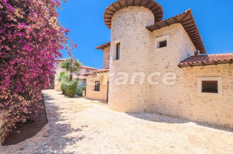 Вилла или дом в Каше вид на море с бассейном: купить недвижимость в Турции - 31407