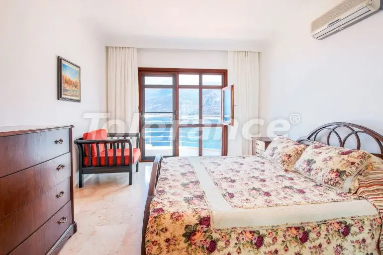 Вилла или дом в Каше вид на море с бассейном: купить недвижимость в Турции - 31411