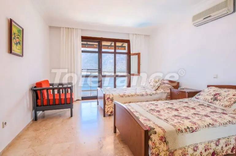 Вилла или дом в Каше вид на море с бассейном: купить недвижимость в Турции - 31414