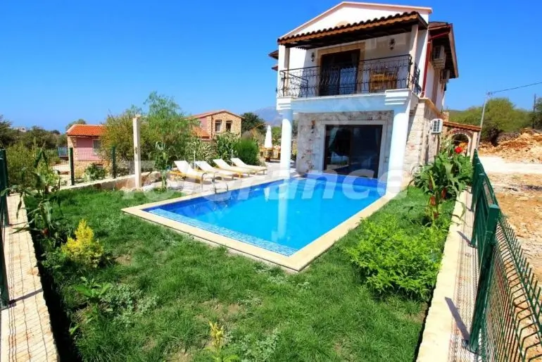 Вилла или дом в Каше с бассейном: купить недвижимость в Турции - 21609