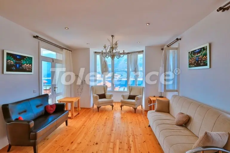 Вилла или дом в Каше с бассейном: купить недвижимость в Турции - 21747