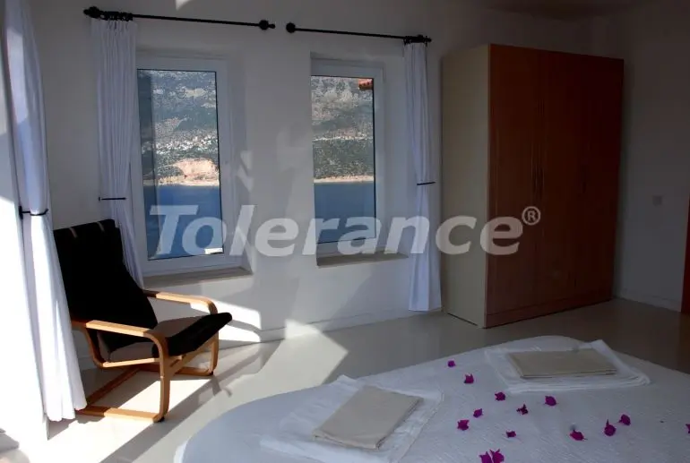 Вилла или дом в Каше с бассейном: купить недвижимость в Турции - 21973