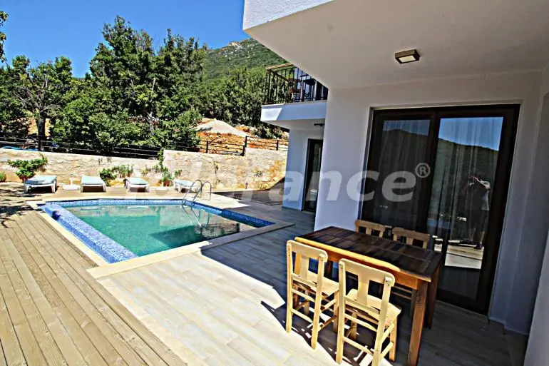 Вилла или дом в Каше с бассейном: купить недвижимость в Турции - 30303