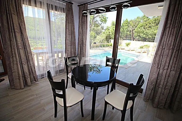 Вилла или дом в Каше с бассейном: купить недвижимость в Турции - 30309