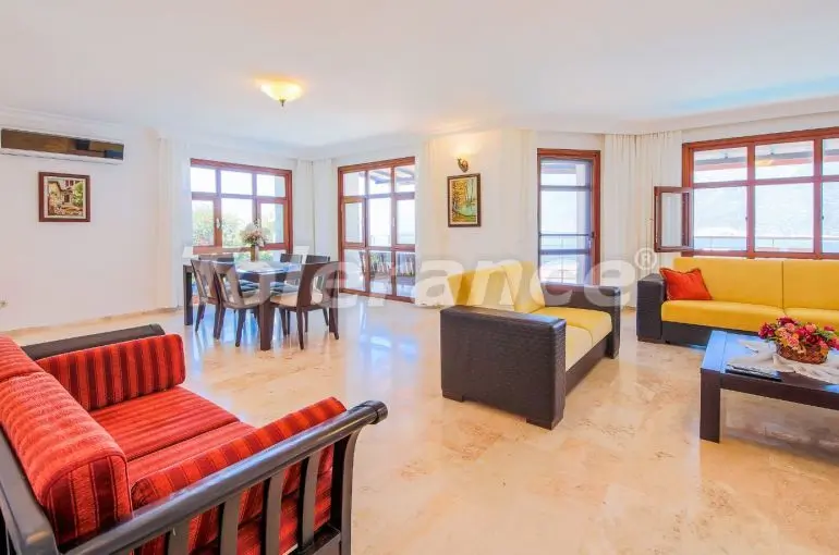 Вилла или дом в Каше с бассейном: купить недвижимость в Турции - 31353