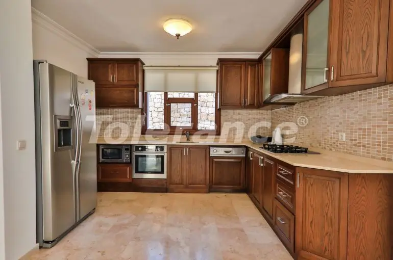 Вилла или дом в Каше с бассейном: купить недвижимость в Турции - 31381