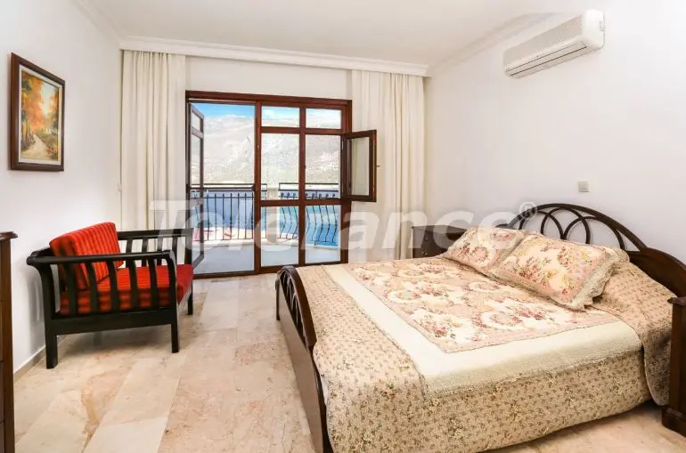 Вилла или дом в Каше с бассейном: купить недвижимость в Турции - 31383