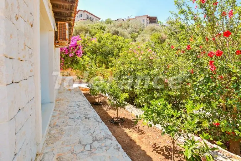 Вилла или дом в Каше с бассейном: купить недвижимость в Турции - 31393