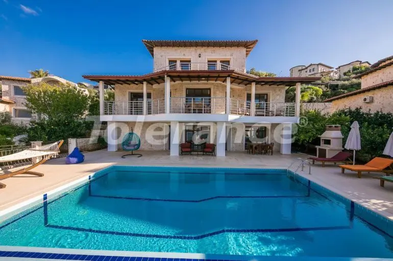 Вилла или дом в Каше вид на море с бассейном: купить недвижимость в Турции - 31435