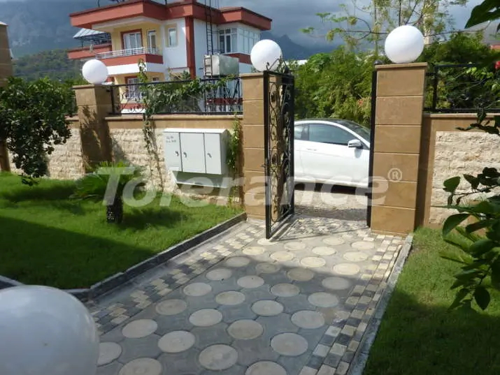 Вилла или дом в Центре Кемера, Кемер с бассейном: купить недвижимость в Турции - 2