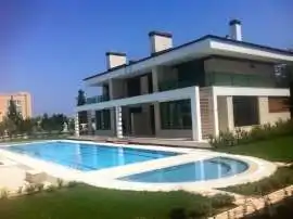 Вилла или дом в Центре Кемера, Кемер с бассейном: купить недвижимость в Турции - 4590