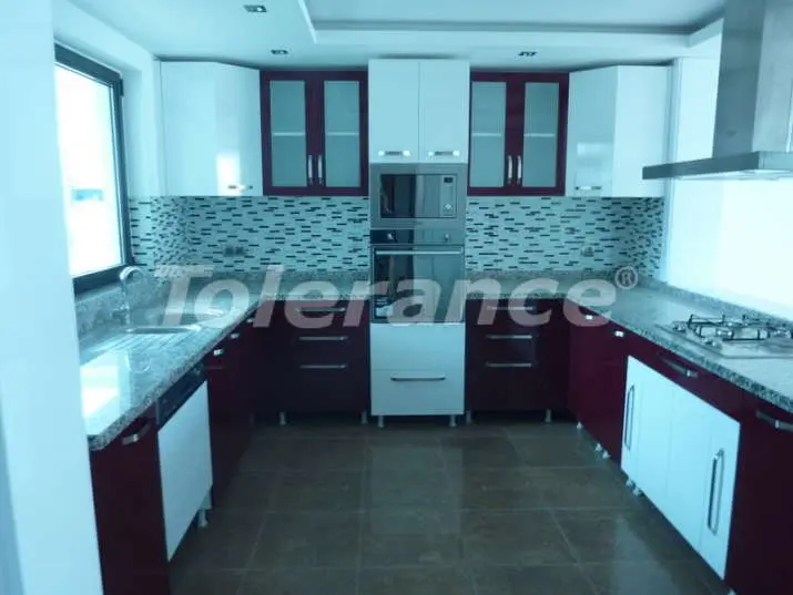 Вилла или дом в Центре Кемера, Кемер с бассейном: купить недвижимость в Турции - 4595