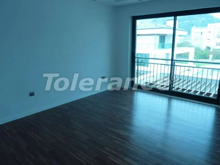 Вилла или дом в Центре Кемера, Кемер с бассейном: купить недвижимость в Турции - 4598