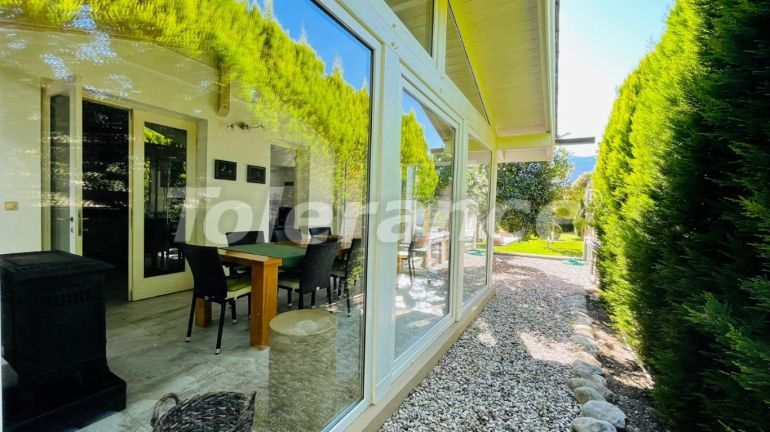 Вилла или дом в Кириш, Кемер с бассейном: купить недвижимость в Турции - 104160