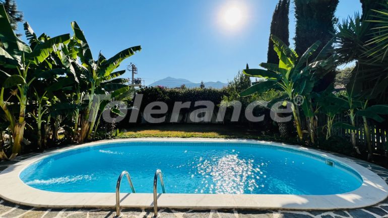 Вилла или дом в Кириш, Кемер с бассейном: купить недвижимость в Турции - 111035