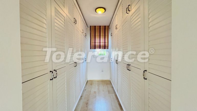 Вилла или дом в Кириш, Кемер с бассейном: купить недвижимость в Турции - 111044