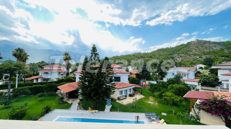 Вилла или дом в Кириш, Кемер с бассейном: купить недвижимость в Турции - 136640