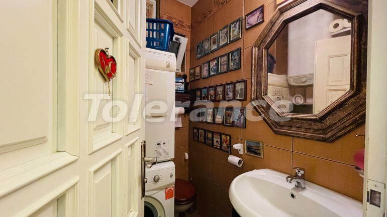 Вилла или дом в Кириш, Кемер с бассейном: купить недвижимость в Турции - 136646